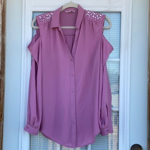 Take 50% OFF- Candie's Cold Shoulder Blouse, Size-L - Picture 1 of 9